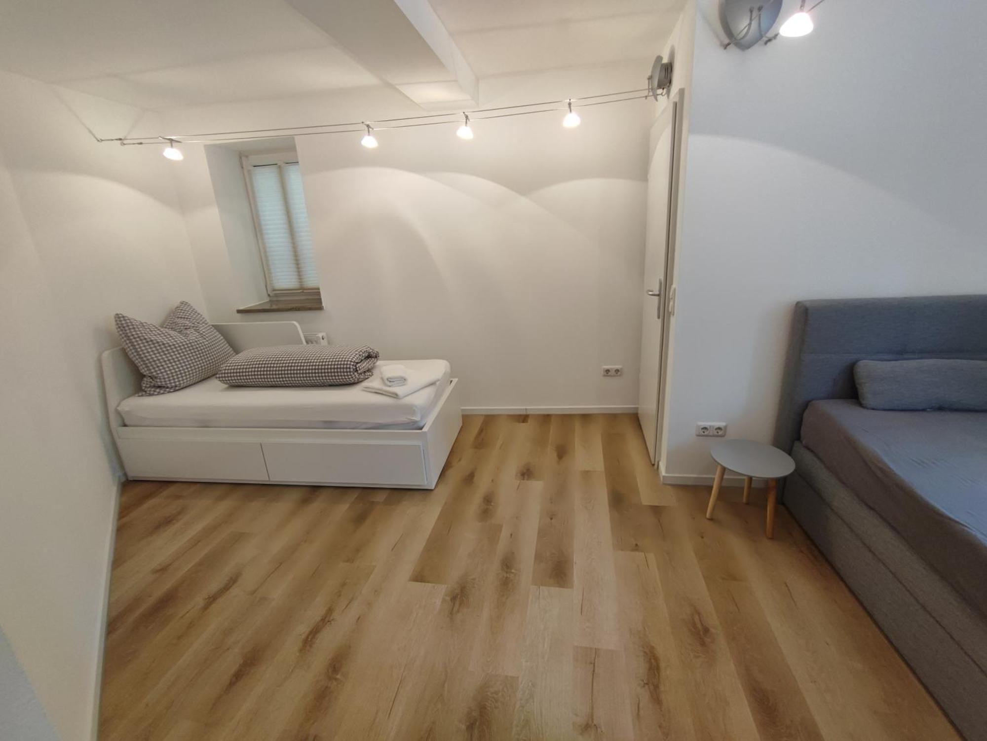 Fewo Planer Altstadtwohnung Mit Terrasse & Parkplatz Memmingen Exterior photo